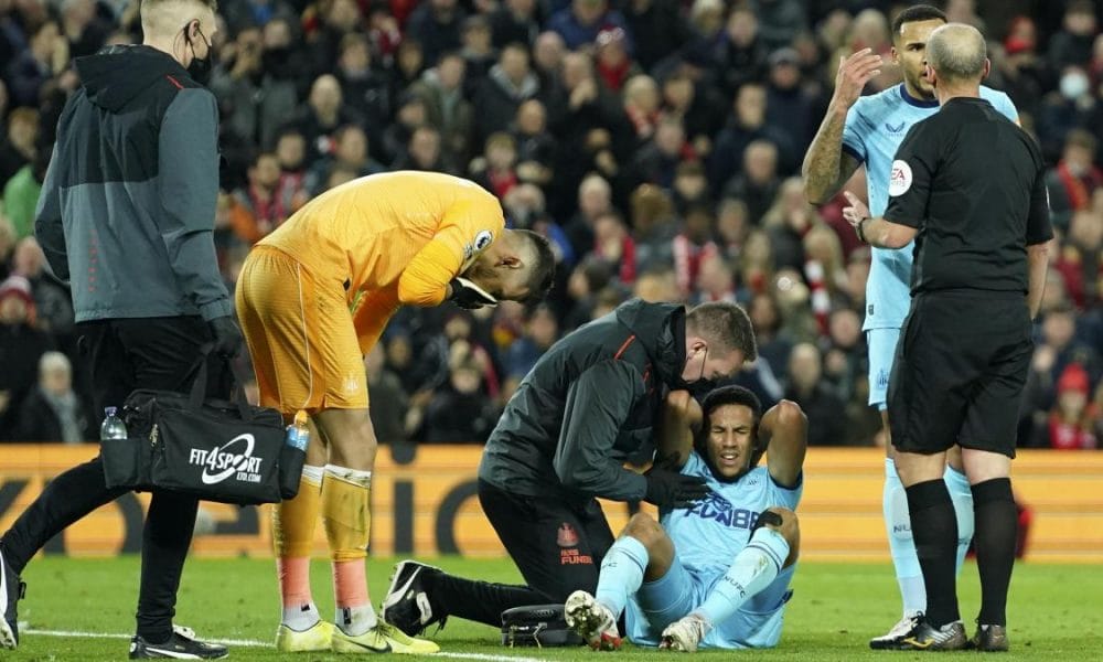 Hayden Play must be stopped for head injury, urges Headway