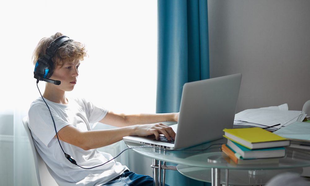 Excessive screen time in children linked to suicidal behaviours